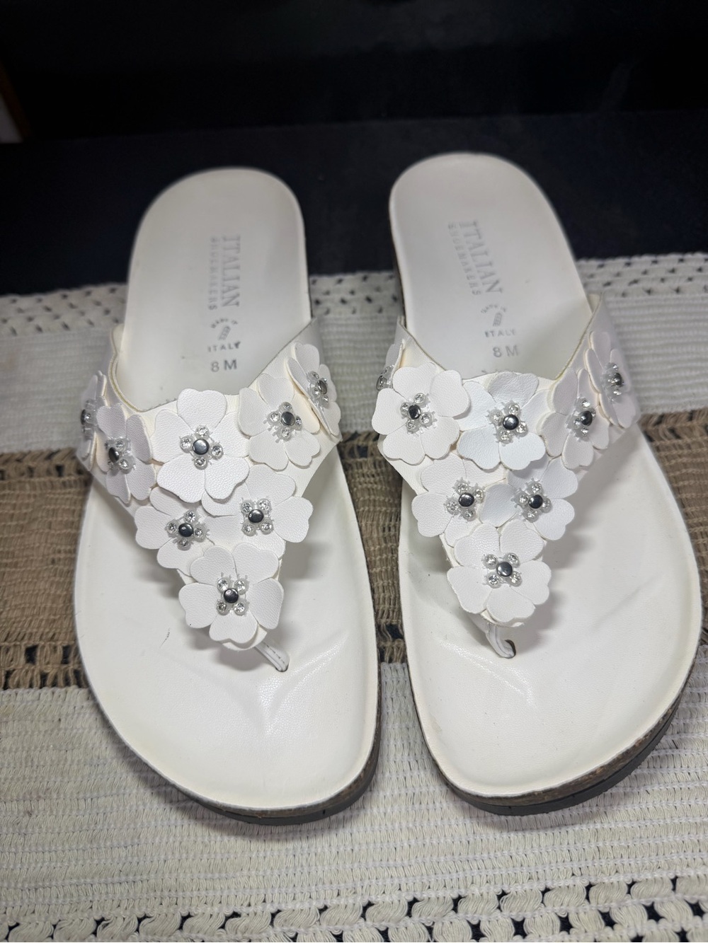 Italian Shoemakers White Floral Appliqué Thong Sandals